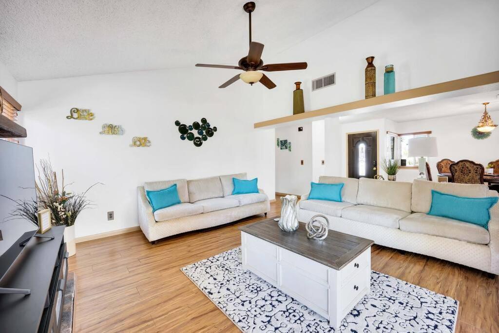Centrally Located Spacious Vacation Hom 13 M Strip ラスベガス エクステリア 写真
